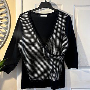 Reitmans cross over black and white sweater
